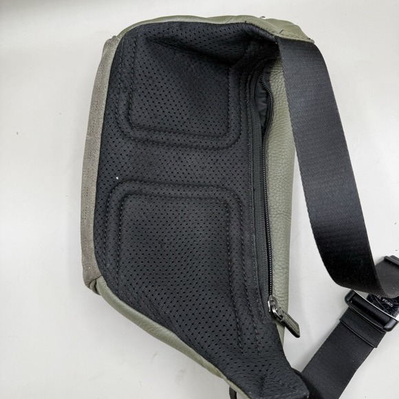 Michael Kors Belt Bag Leather Fanny Pack With Adjustable Strap Olive Green AOP - Picture 3 of 6